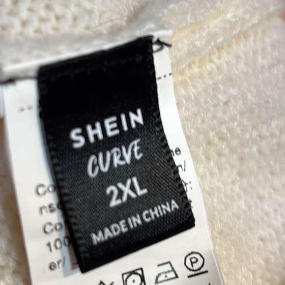 NWOT Turtleneck Oversized Sweater Dress - Picture 7 of 8